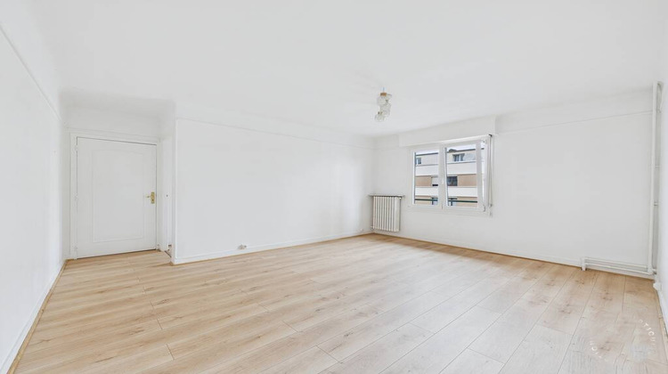 Ma-Cabane - Vente Appartement COURBEVOIE, 45 m²