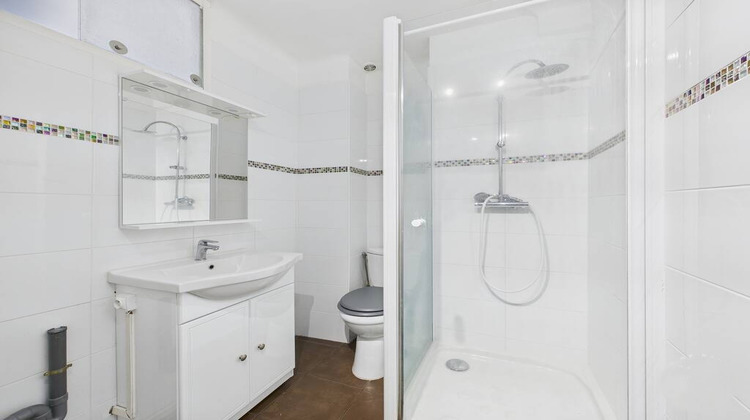 Ma-Cabane - Vente Appartement COURBEVOIE, 45 m²