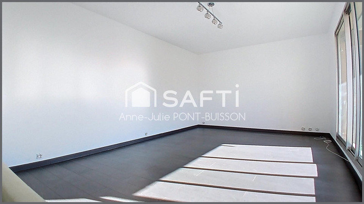 Ma-Cabane - Vente Appartement Courbevoie, 84 m²