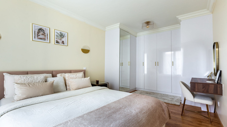 Ma-Cabane - Vente Appartement COURBEVOIE, 50 m²