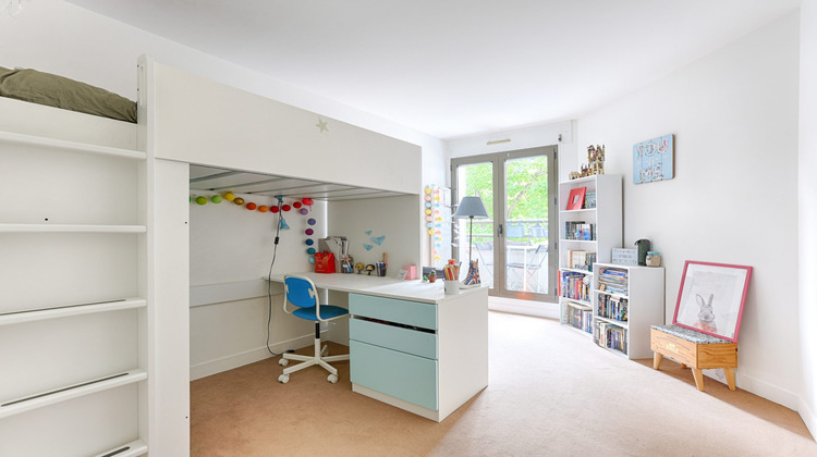 Ma-Cabane - Vente Appartement Courbevoie, 90 m²