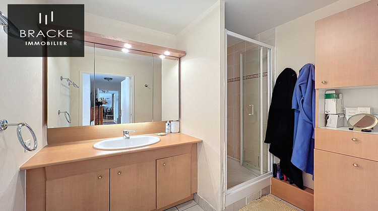 Ma-Cabane - Vente Appartement COURBEVOIE, 65 m²