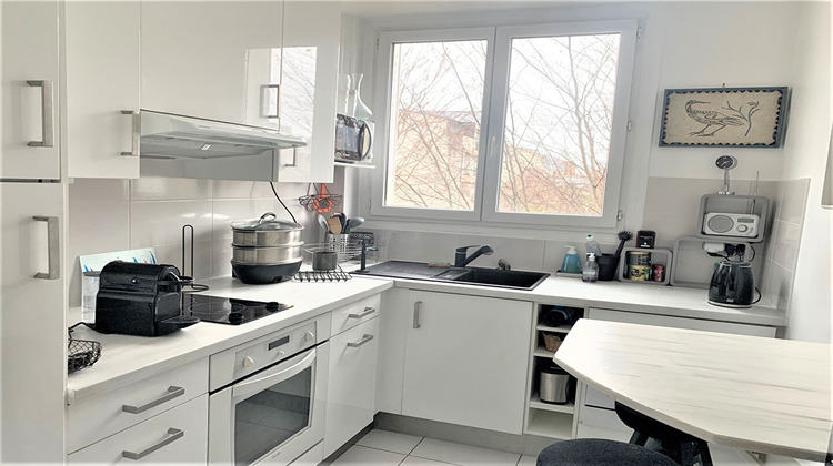 Ma-Cabane - Vente Appartement COURBEVOIE, 45 m²