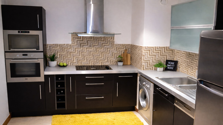 Ma-Cabane - Vente Appartement COURBEVOIE, 85 m²