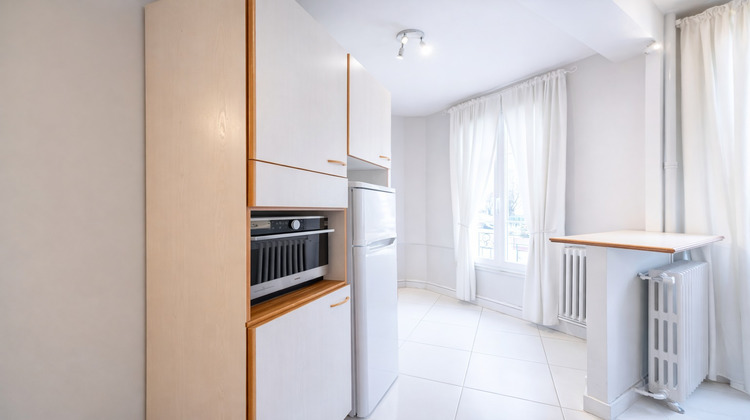 Ma-Cabane - Vente Appartement COURBEVOIE, 46 m²