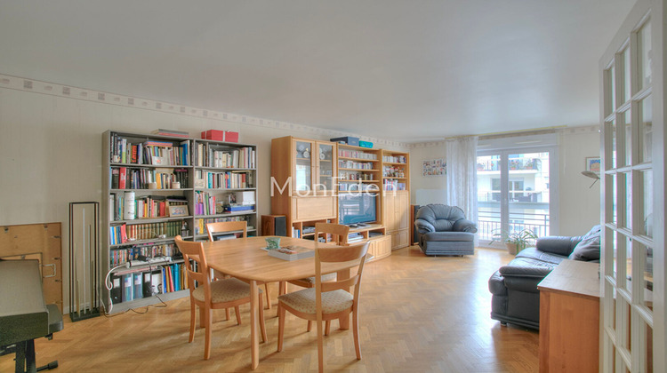 Ma-Cabane - Vente Appartement COURBEVOIE, 68 m²