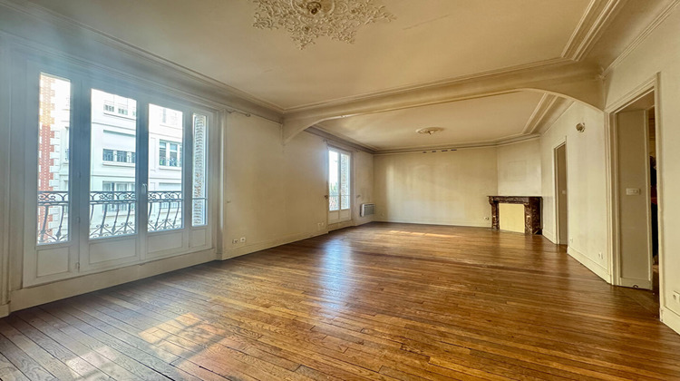 Ma-Cabane - Vente Appartement COURBEVOIE, 63 m²