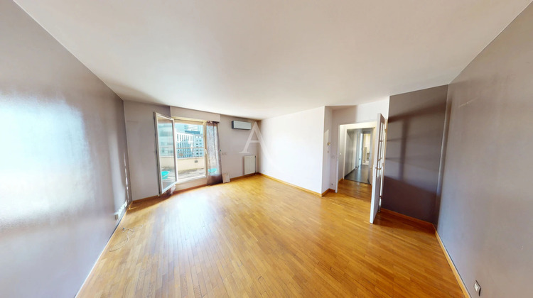 Ma-Cabane - Vente Appartement COURBEVOIE, 57 m²
