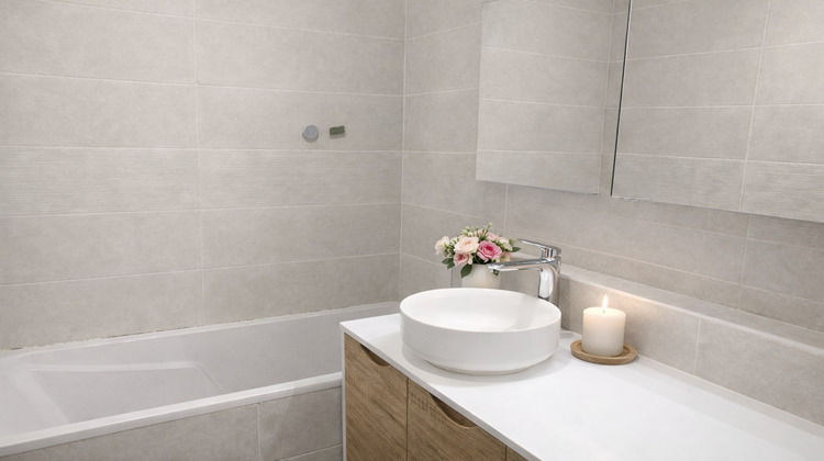 Ma-Cabane - Vente Appartement COURBEVOIE, 100 m²