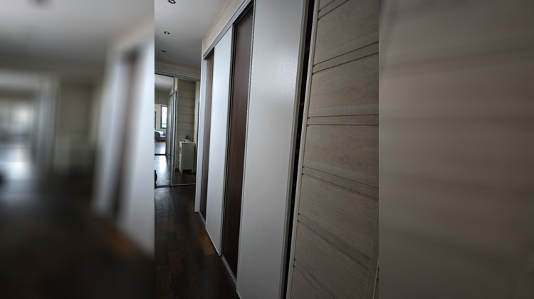 Ma-Cabane - Vente Appartement COURBEVOIE, 65 m²