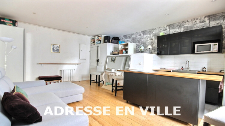 Ma-Cabane - Vente Appartement COURBEVOIE, 49 m²
