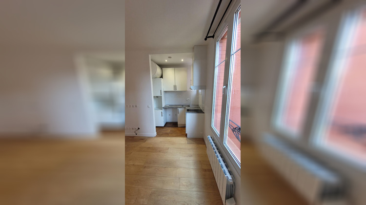 Ma-Cabane - Vente Appartement COURBEVOIE, 28 m²