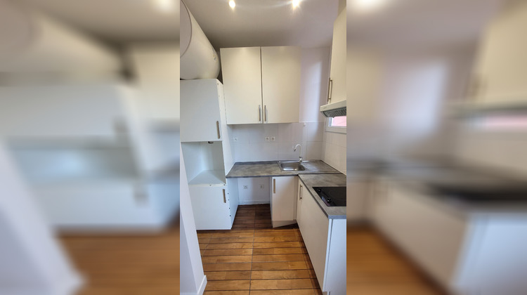 Ma-Cabane - Vente Appartement COURBEVOIE, 28 m²