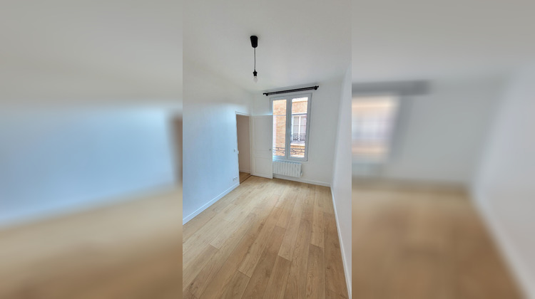 Ma-Cabane - Vente Appartement COURBEVOIE, 28 m²