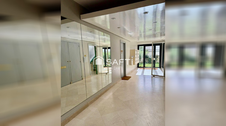 Ma-Cabane - Vente Appartement Courbevoie, 65 m²