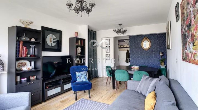 Ma-Cabane - Vente Appartement COURBEVOIE, 71 m²