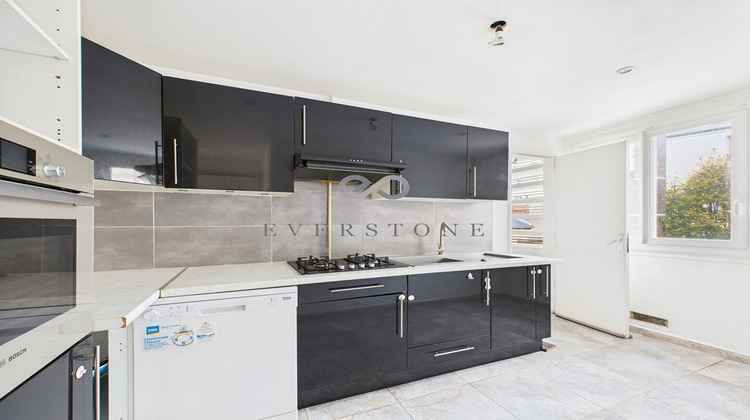 Ma-Cabane - Vente Appartement COURBEVOIE, 71 m²