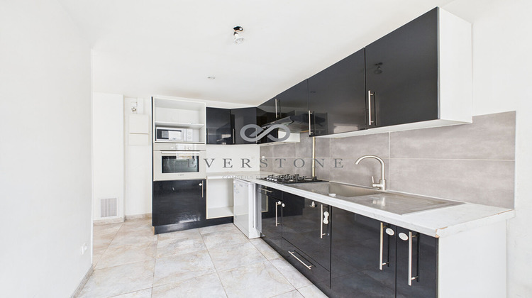 Ma-Cabane - Vente Appartement COURBEVOIE, 71 m²