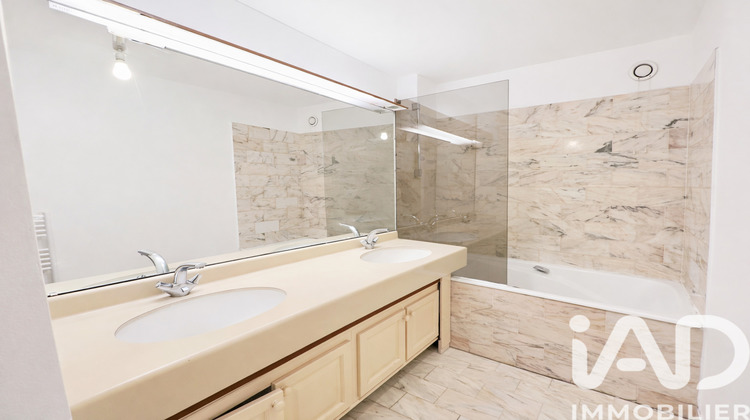 Ma-Cabane - Vente Appartement Courbevoie, 93 m²