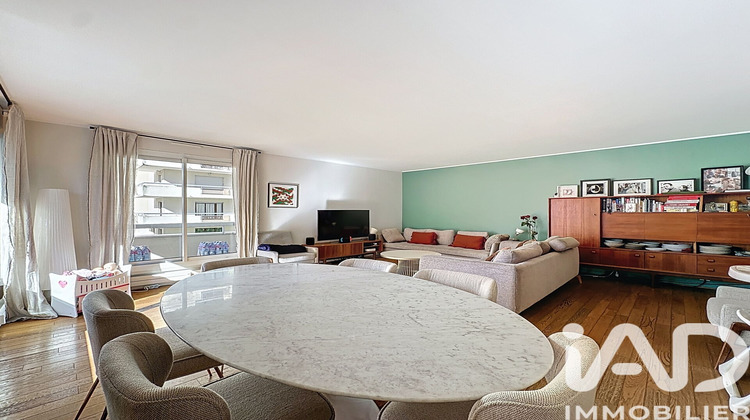 Ma-Cabane - Vente Appartement Courbevoie, 82 m²