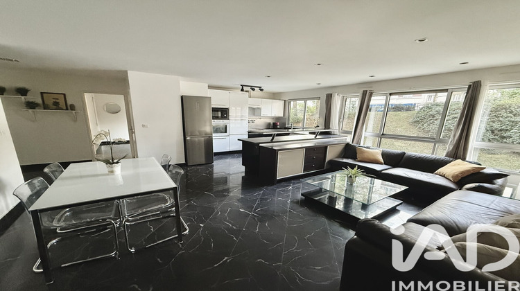 Ma-Cabane - Vente Appartement Courbevoie, 72 m²