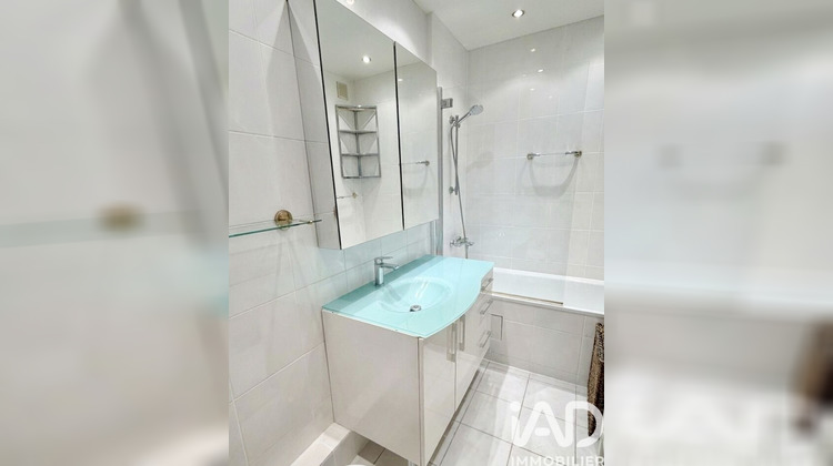 Ma-Cabane - Vente Appartement Courbevoie, 62 m²