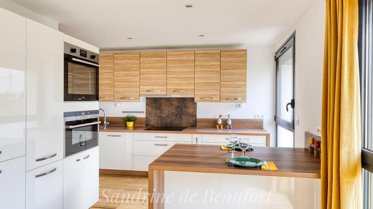 Ma-Cabane - Vente Appartement COURBEVOIE, 76 m²