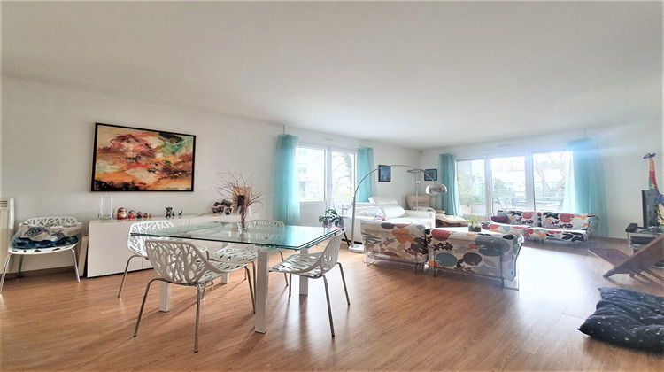 Ma-Cabane - Vente Appartement COURBEVOIE, 117 m²
