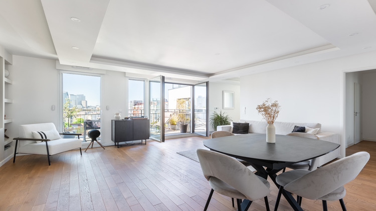 Ma-Cabane - Vente Appartement COURBEVOIE, 87 m²