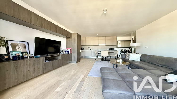Ma-Cabane - Vente Appartement Courbevoie, 68 m²