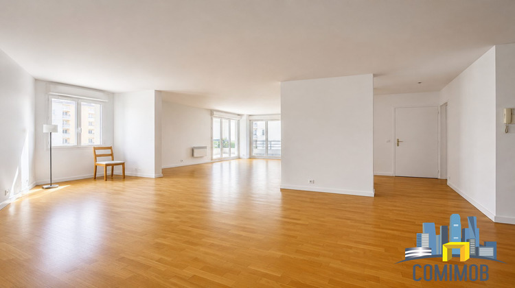 Ma-Cabane - Vente Appartement Courbevoie, 121 m²
