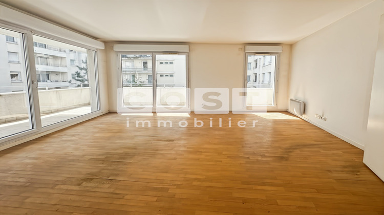 Ma-Cabane - Vente Appartement Courbevoie, 66 m²