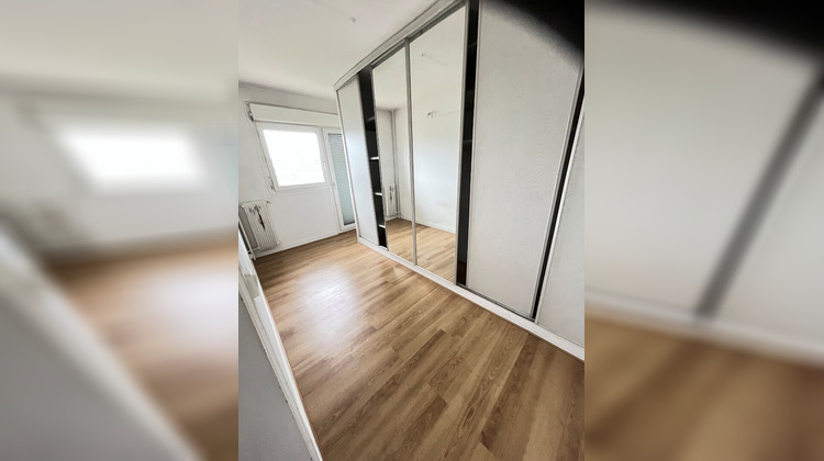 Ma-Cabane - Vente Appartement COURBEVOIE, 67 m²
