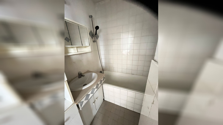 Ma-Cabane - Vente Appartement COURBEVOIE, 67 m²