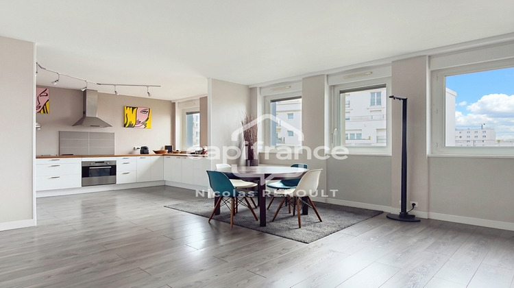 Ma-Cabane - Vente Appartement COURBEVOIE, 94 m²