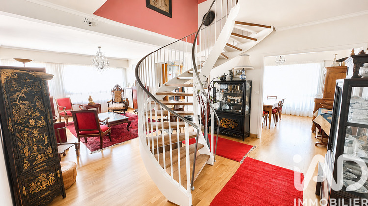 Ma-Cabane - Vente Appartement Courbevoie, 150 m²