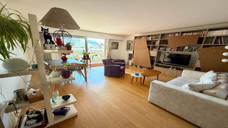 Ma-Cabane - Vente Appartement COURBEVOIE, 91 m²