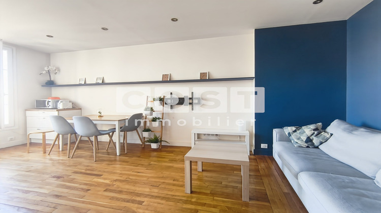 Ma-Cabane - Vente Appartement Courbevoie, 52 m²