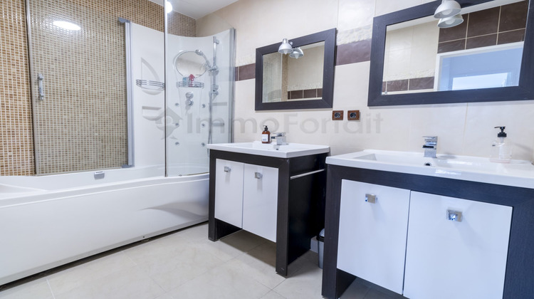 Ma-Cabane - Vente Appartement Courbevoie, 85 m²