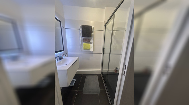Ma-Cabane - Vente Appartement COURBEVOIE, 85 m²