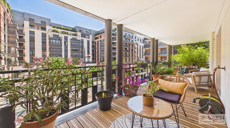 Ma-Cabane - Vente Appartement Courbevoie, 86 m²