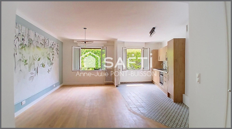 Ma-Cabane - Vente Appartement Courbevoie, 103 m²
