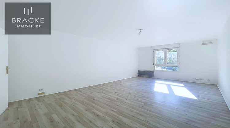 Ma-Cabane - Vente Appartement COURBEVOIE, 45 m²