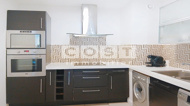 Ma-Cabane - Vente Appartement Courbevoie, 85 m²
