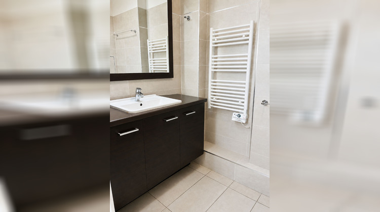 Ma-Cabane - Vente Appartement COURBEVOIE, 92 m²