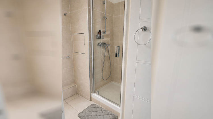 Ma-Cabane - Vente Appartement COURBEVOIE, 92 m²