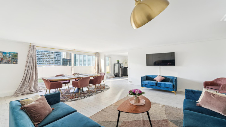 Ma-Cabane - Vente Appartement COURBEVOIE, 209 m²