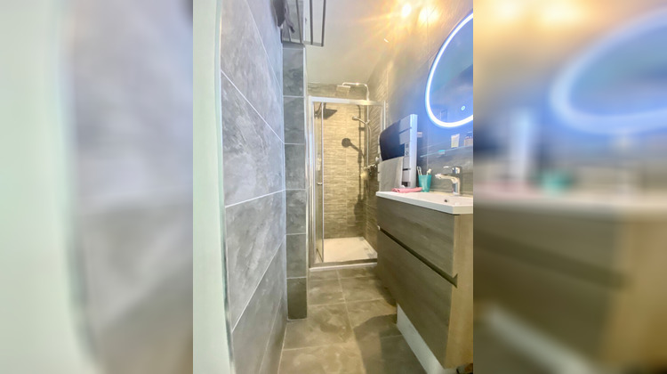 Ma-Cabane - Vente Appartement COURBEVOIE, 93 m²