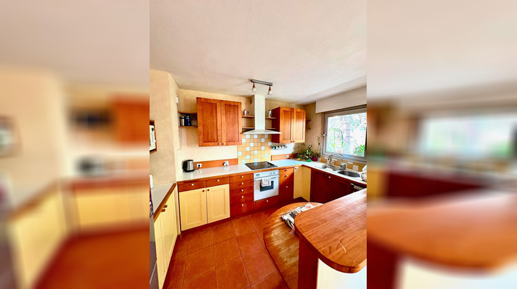 Ma-Cabane - Vente Appartement COURBEVOIE, 93 m²