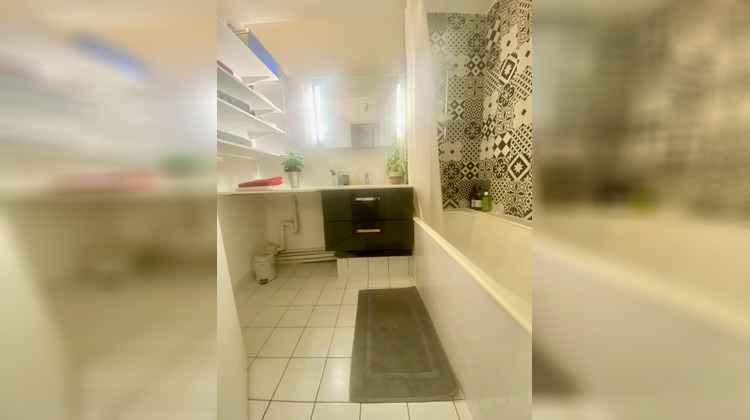 Ma-Cabane - Vente Appartement COURBEVOIE, 93 m²